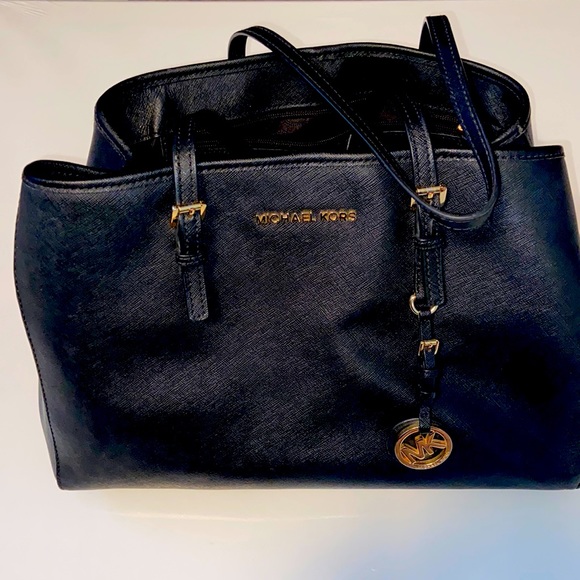 MICHAEL KORS USED LEATHER TOTE - Picture 1 of 5